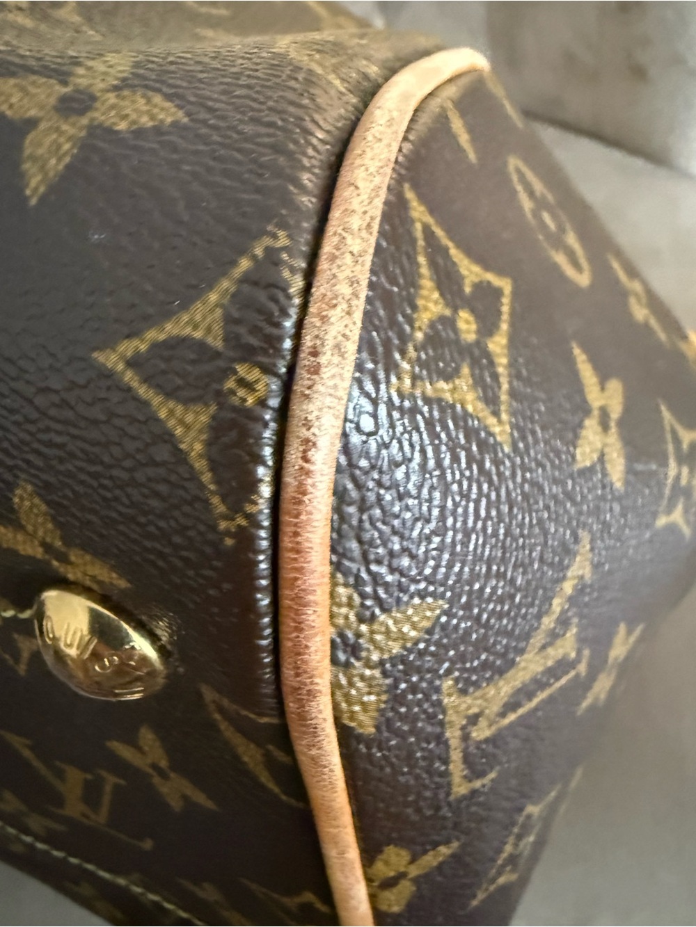 Louis Vuitton Tivoli GM Monogram Canvas Satchel with Natural Vachetta Handle - Picture 7 of 14